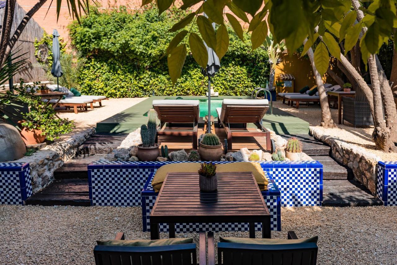 Casa Con Destino-adults Only *